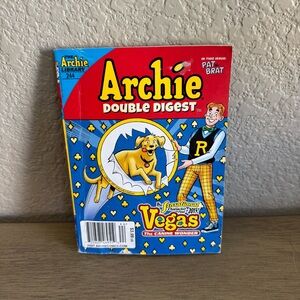 Archie Double Digest Comic Book Library 244 Pat Brat Vegas the Canine Wonder‎